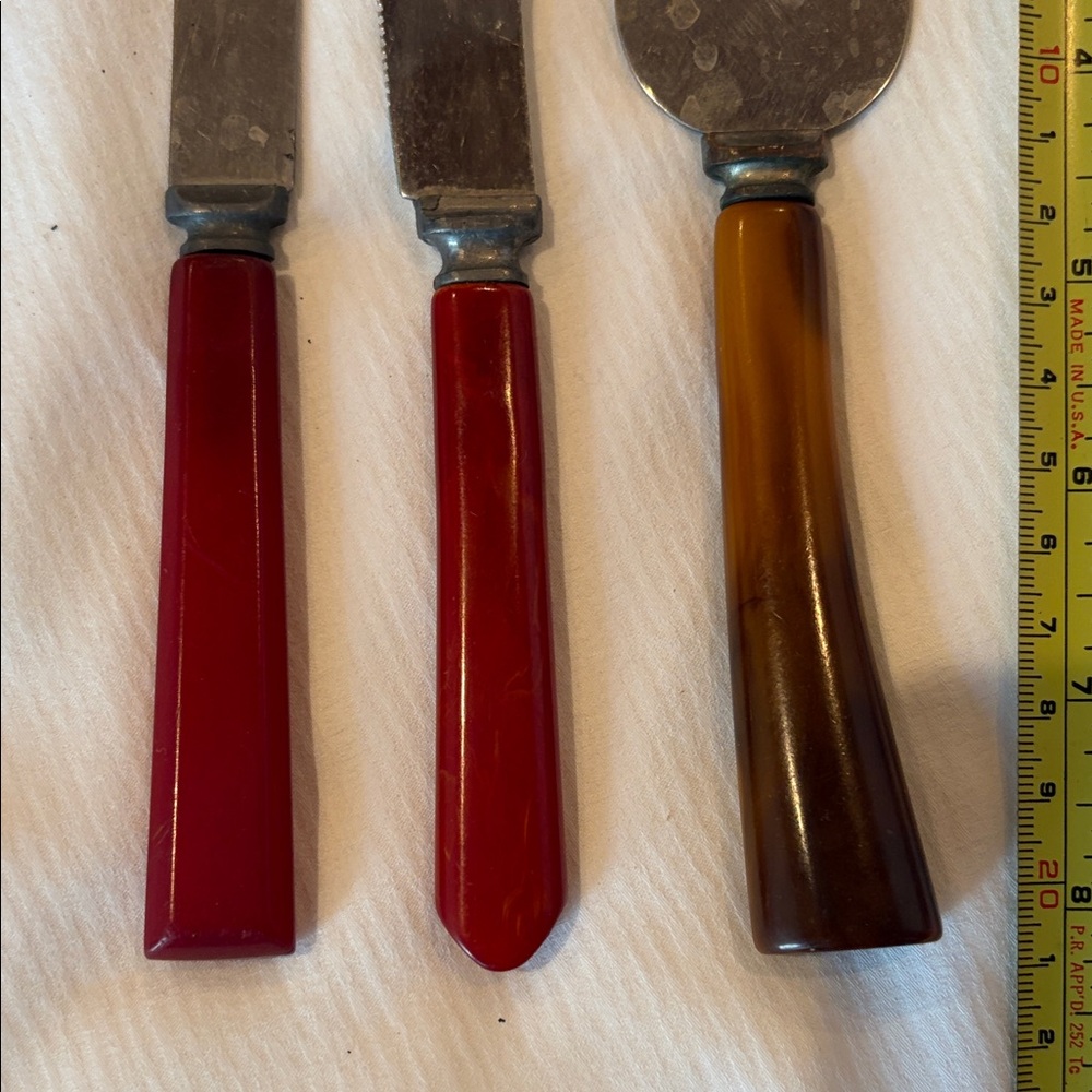 Vintage Bakelite Handle Cutlery Lot - 3 Pieces Red Brown Stainless - Picture 9 of 12